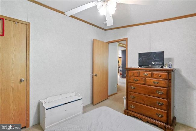 6194 Milo School Rd, House other with 4 bedrooms, 3 bathrooms and null parking in GREAT CACAPON WV | Image 21