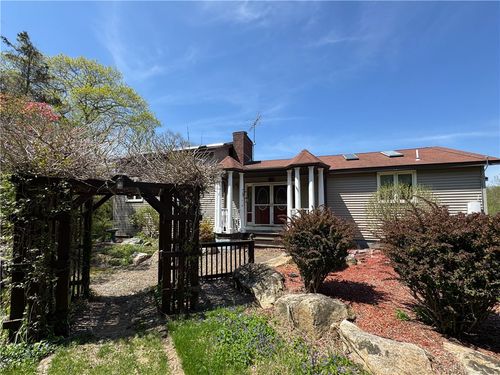 153 Westcott Rd, Scituate, RI, 02857-1751 | Card Image