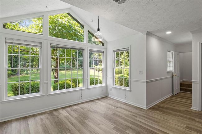 4220 Singing Post Ln Ne, House other with 5 bedrooms, 3 bathrooms and 2 parking in Roswell GA | Image 22