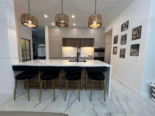 7782 Nw 18th St, Pembroke Pines, FL, 33024-0917 | Card Image