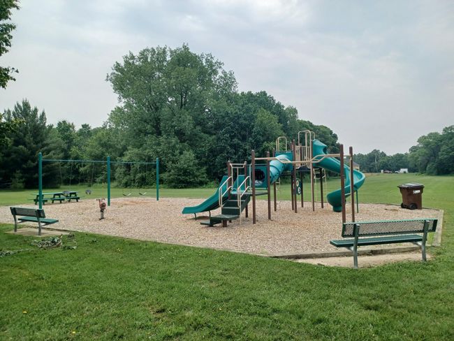Park on the same block | Image 4