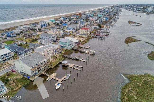 APT-3 - 1305 Canal Dr, Condo with 2 bedrooms, 3 bathrooms and 1 parking in Carolina Beach NC | Image 33