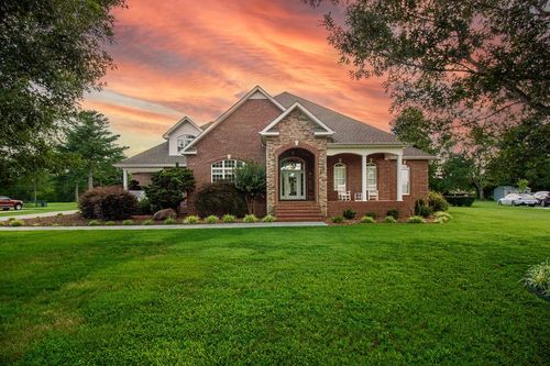 323 Ridgecrest Dr, Winchester, TN, 37398-6431 | Card Image