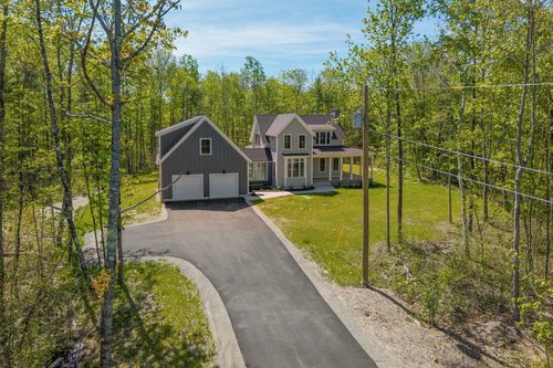 9 Acorn Cir, Kennebunk, ME, 04043-6503 | Card Image