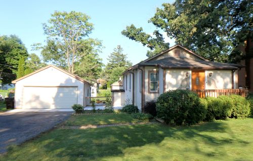 3116 Cedar Ter, Island Lake, IL, 60042-8213 | Card Image