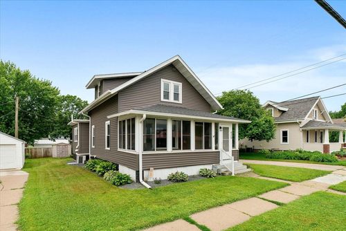 425 Garland St E, WEST SALEM, WI, 54669-1255 | Card Image