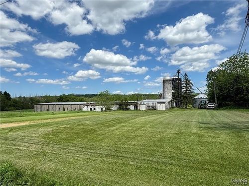 4426 Pompey Center Rd, Manlius, NY, 13104-8325 | Card Image