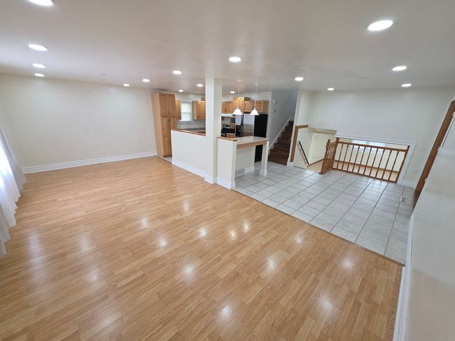 17936 66 Th Ave, House other with 3 bedrooms, 2 bathrooms and 2 parking in Tinley Park IL | Image 4