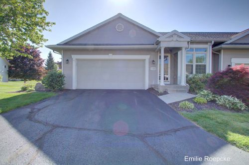 1183 Kensington St Nw, Walker, MI, 49534-2174 | Card Image