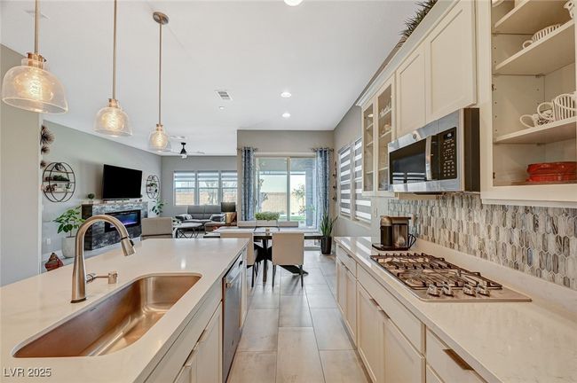 9940 Heather Moore Ave, House other with 3 bedrooms, 2 bathrooms and null parking in Las Vegas NV | Image 11