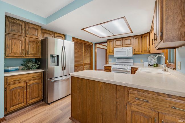 10715 Windsor Woods Blvd, House other with 4 bedrooms, 3 bathrooms and null parking in Fort Wayne IN | Image 16