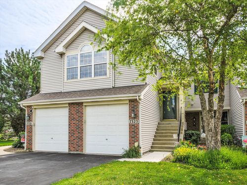7323-7323 Grandview Ct, Carpentersville, IL, 60110-3400 | Card Image