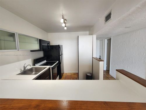 apt-909-1228 West Ave, Miami Beach, FL, 33139-4375 | Card Image