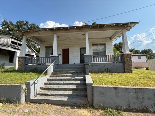 614 Pearl River Ave, McComb, MS, 39648-4250 | Card Image
