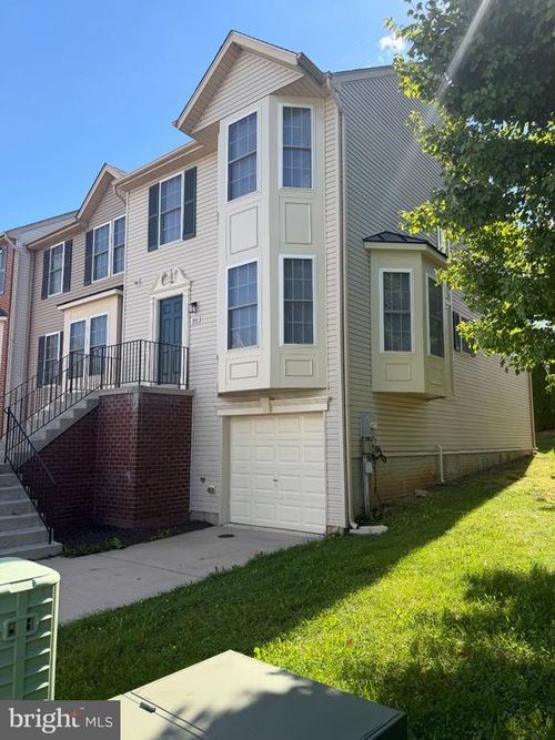 901 Mercer Dr, HAGERSTOWN, MD, 21742-4621 | Card Image
