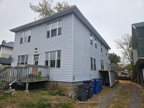 {{alt}} | Card Image