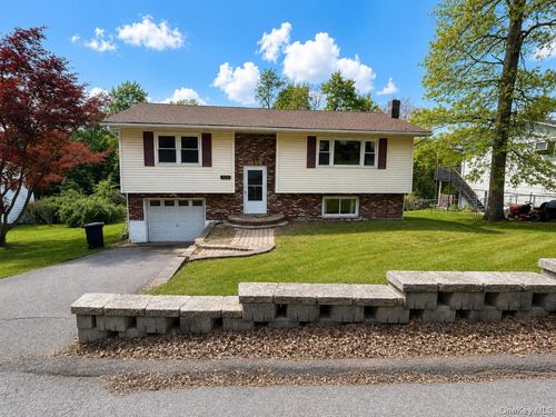 315 Walnut Ave, New Windsor, NY, 12553-5970 | Card Image