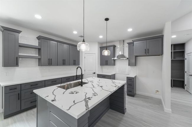256 Davis Bend Rd, House other with 5 bedrooms, 3 bathrooms and 2 parking in Alvin TX | Image 10