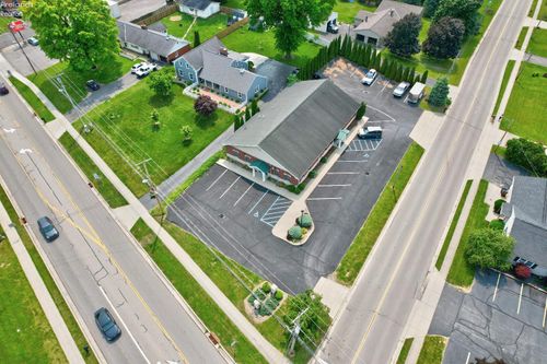 366 Portland Way N, Galion, OH, 44833-1633 | Card Image