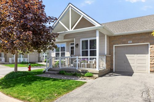 11-20 Kitty Murray Lane, Ancaster, ON, L9K1L7 | Card Image