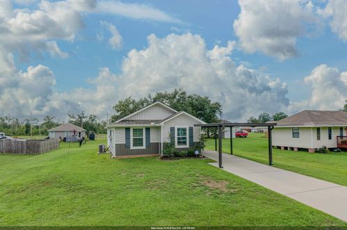 42231 Southern Pines Blvd, Ponchatoula, LA, 70454-8883 | Card Image