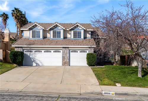 39513 Middleton St, Palmdale, CA, 93551-1045 | Card Image