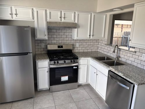 a-8203 W Gate Blvd, Austin, TX, 78745-7543 | Card Image