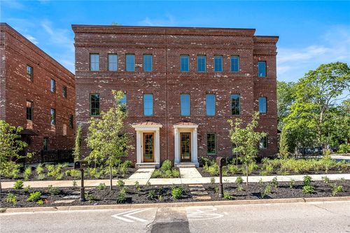 300 Nw 5th St, Bentonville, AR, 72712-4706 | Card Image
