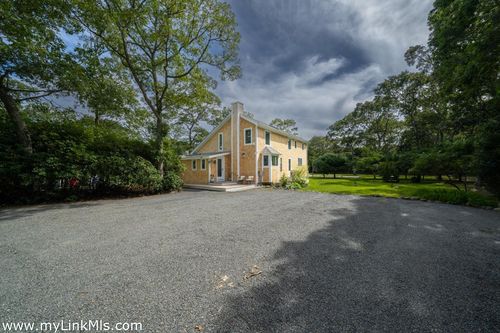 229 Oak Ln, West Tisbury, MA, 02575-5392 | Card Image