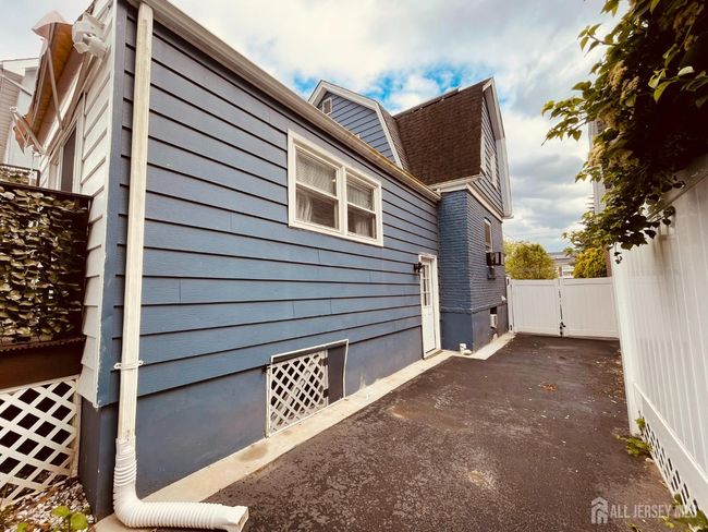 38 Evergreen Ave, House other with 3 bedrooms, 2 bathrooms and null parking in Fords NJ | Image 27