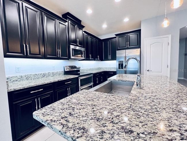 2917 Econ Landing Blvd, Townhouse with 3 bedrooms, 3 bathrooms and null parking in Orlando FL | Image 7