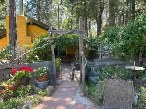 22188 Crestline Rd, Palomar Mountain, CA, 92060-1715 | Card Image