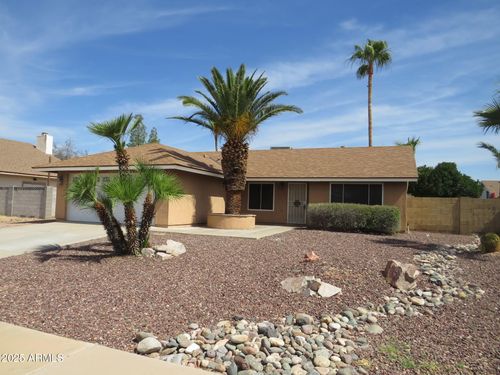 7914 W Sweetwater Ave, Peoria, AZ, 85381-4012 | Card Image