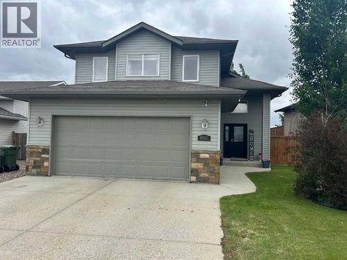 6901 39 Street, Lloydminster, AB, T9V2Z4 | Card Image