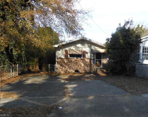 653 19th St, Newport News, VA, 23607-5257 | Card Image