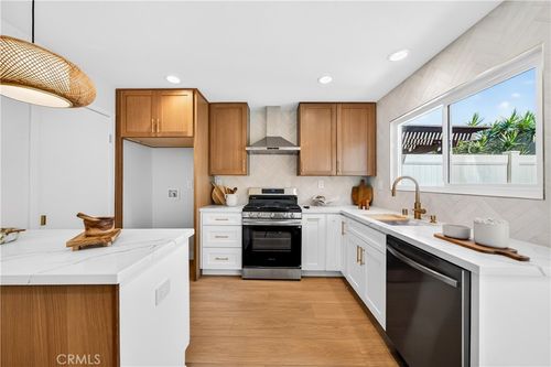 1715 Byerton Ct, Rancho Palos Verdes, CA, 90275-1803 | Card Image