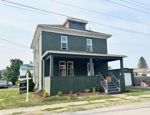 136 W Penn St, Summerville, PA, 15864-6530 | Card Image