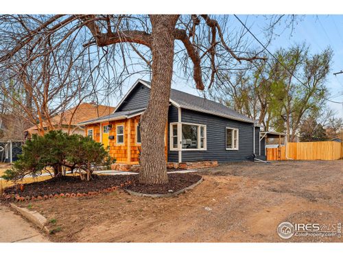 219 Washington Ave, Loveland, CO, 80537-5762 | Card Image