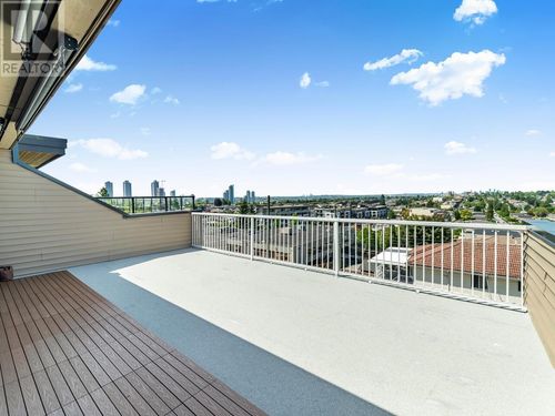 319 Delta Ave, Burnaby, BC, V5B3C7 | Card Image