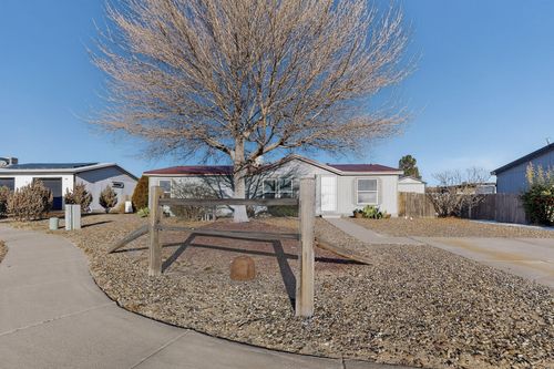 804 Calle De Los Tulipanes, Belen, NM, 87002 | Card Image