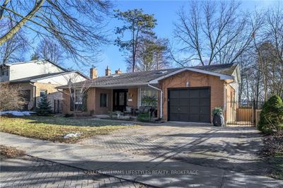 2 Oakwood Dr, House other with 3 bedrooms, 2 bathrooms and 3 parking in London ON | Image 2