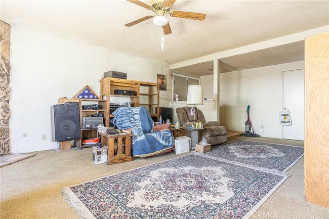 15660 Yates Rd, House other with 3 bedrooms, 2 bathrooms and 2 parking in Victorville CA | Image 4