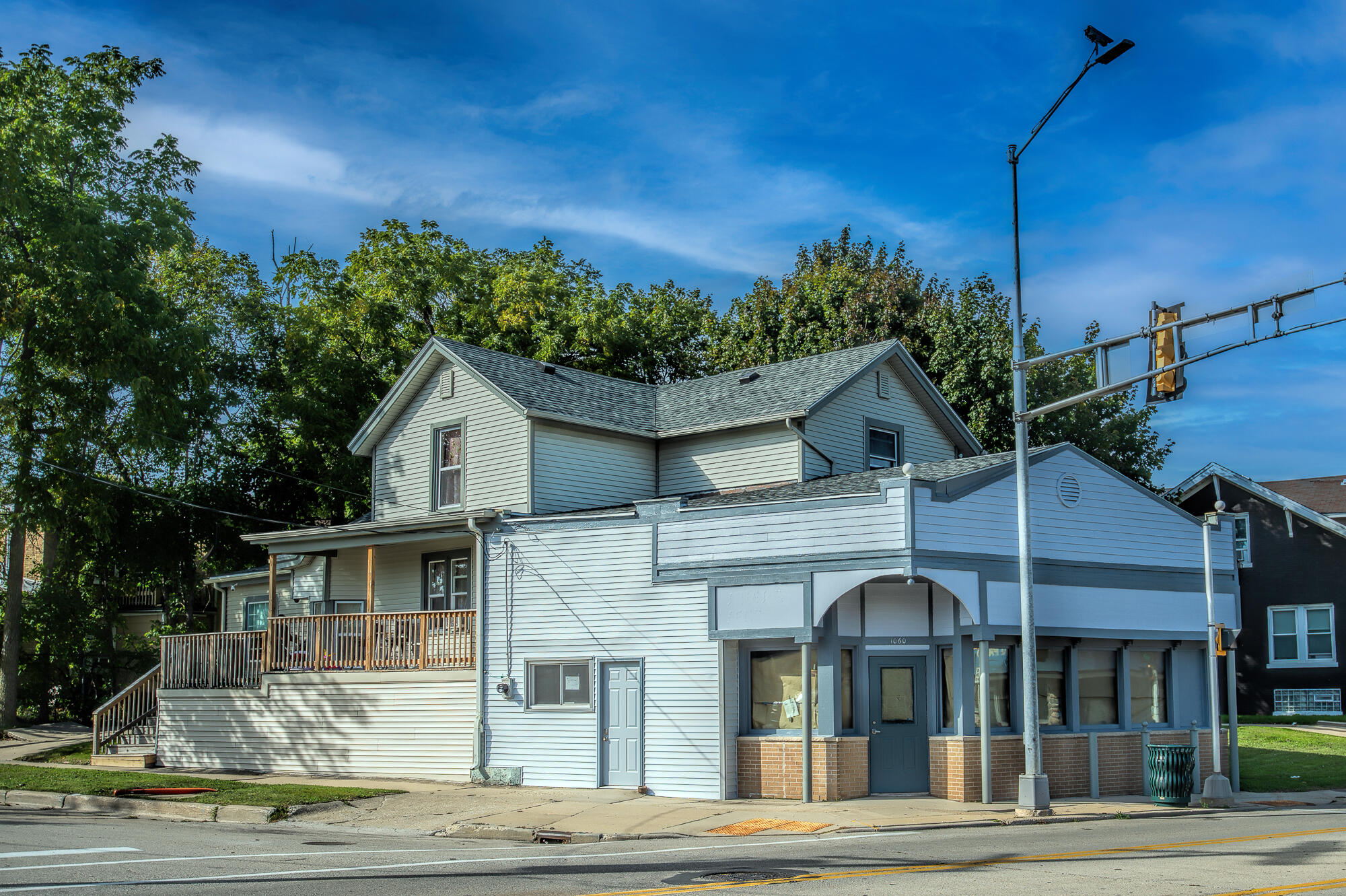 1060 Washington Ave, Racine, WI 53403