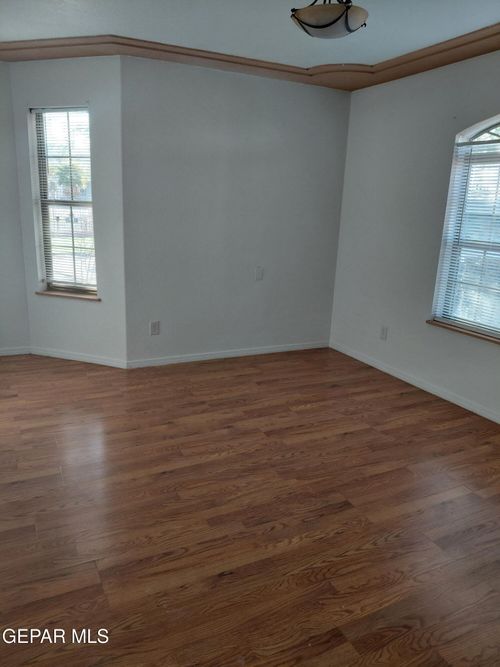 8051 Ap Ramirez St, Vinton, TX, 79821-9377 | Card Image