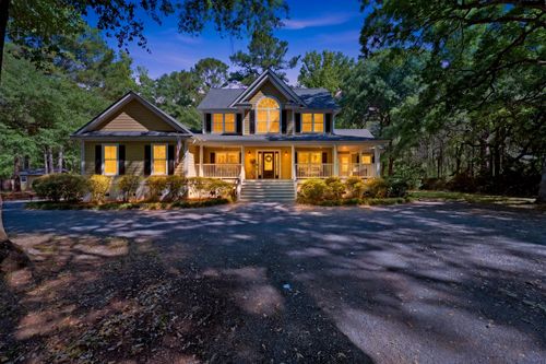 6426 Farm House Rd, Ravenel, SC, 29470-5626 | Card Image