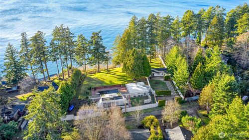 345 Gulf View Cres, Point Roberts, WA, 98281-9409 | Card Image
