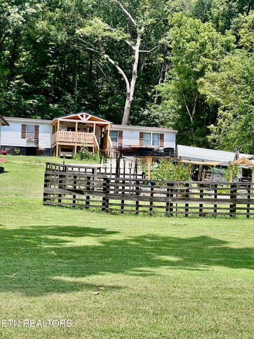 9615 Smoky Row Rd, Strawberry Plains, TN, 37871-1260 | Card Image