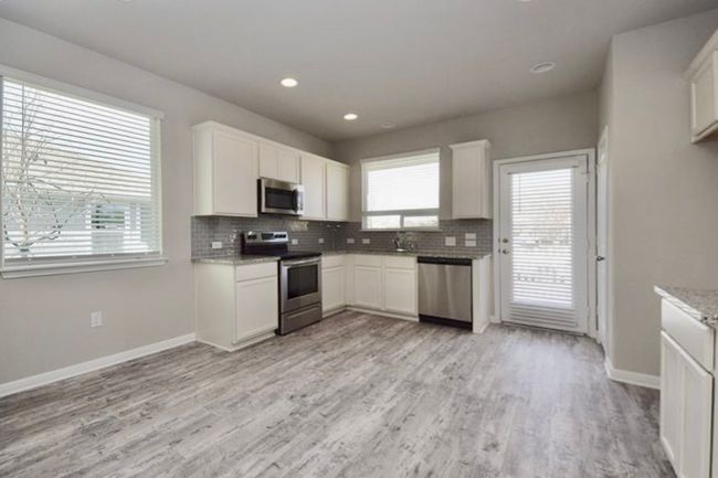 UNIT-5 - 1701 Logan Dr, Townhouse with 3 bedrooms, 2 bathrooms and 4 parking in Round Rock TX | Image 7