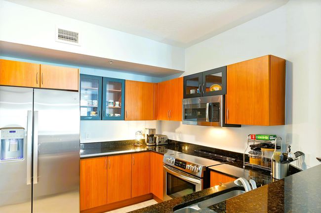 APT-301 - 804 E Windward Way, Condo with 3 bedrooms, 2 bathrooms and null parking in Lantana FL | Image 17