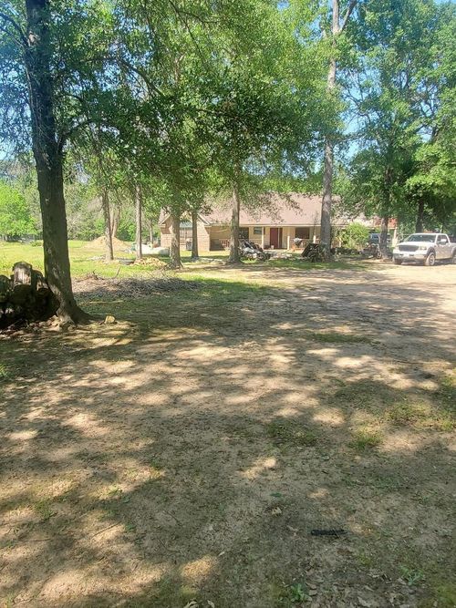 12110 Hillcrest Dr, Pinehurst, TX, 77362-3917 | Card Image